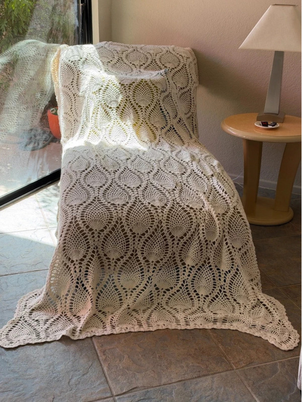 Cream Vintage Crochet Pineapple Loop Design Blanket Throw 52x98